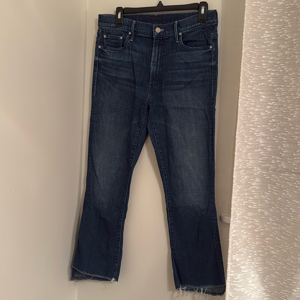 MOTHER. THE INSIDER FROP STEP FRAY DARK WASH JEANS SIZE 30
